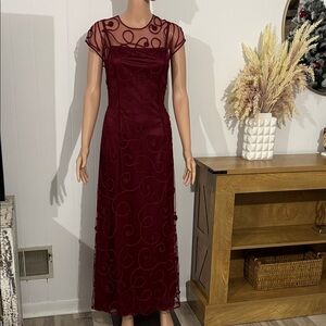 Niente Burgundy Evening Embellish Holiday Midi Dress Size 6